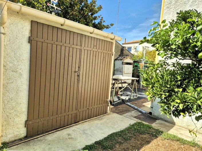 Image No.21-4 Bed House for sale