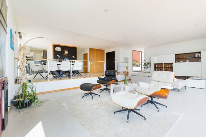 Image No.10-4 Bed House for sale