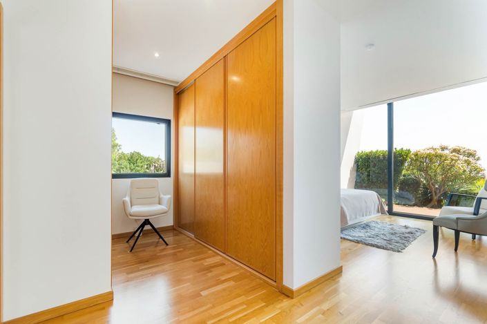 Image No.19-4 Bed House for sale
