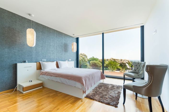 Image No.24-4 Bed House for sale