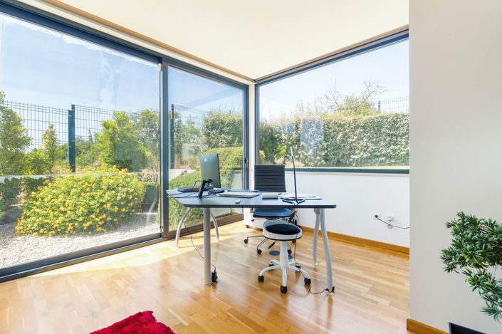 Image No.37-4 Bed House for sale