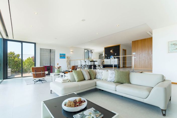 Image No.8-4 Bed House for sale