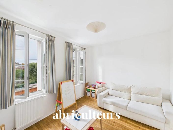 Image No.4-3 Bed House for sale