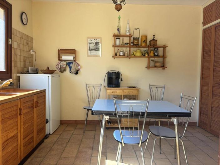 Image No.13-2 Bed House for sale