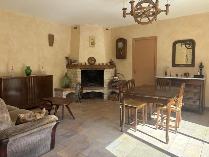 Image No.9-2 Bed House for sale