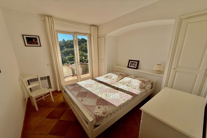 Image No.16-4 Bed House for sale