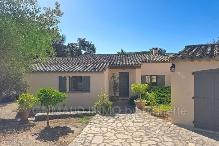 Image No.8-3 Bed House for sale