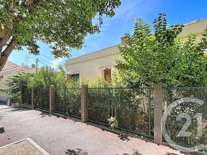 Image No.14-3 Bed House for sale