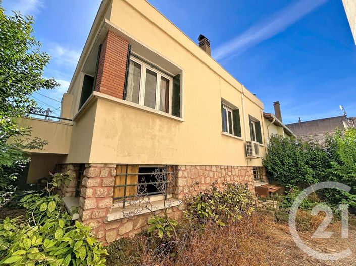 Image No.15-3 Bed House for sale