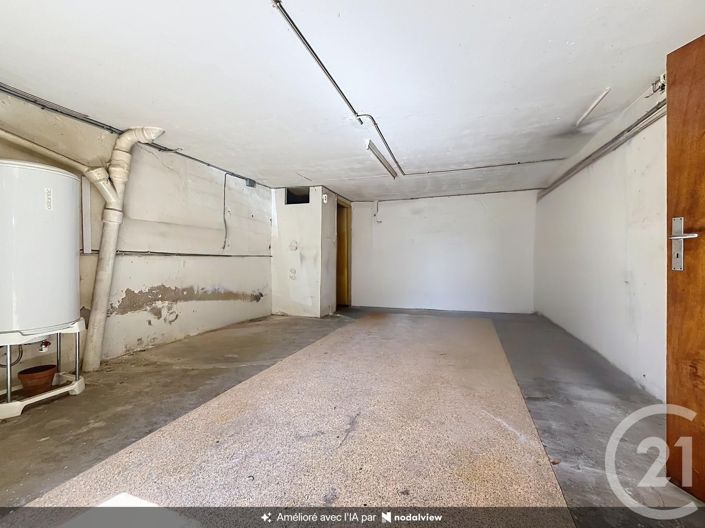 Image No.9-3 Bed House for sale