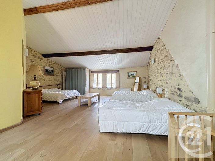 Image No.17-3 Bed House for sale