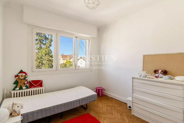Image No.15-4 Bed House for sale