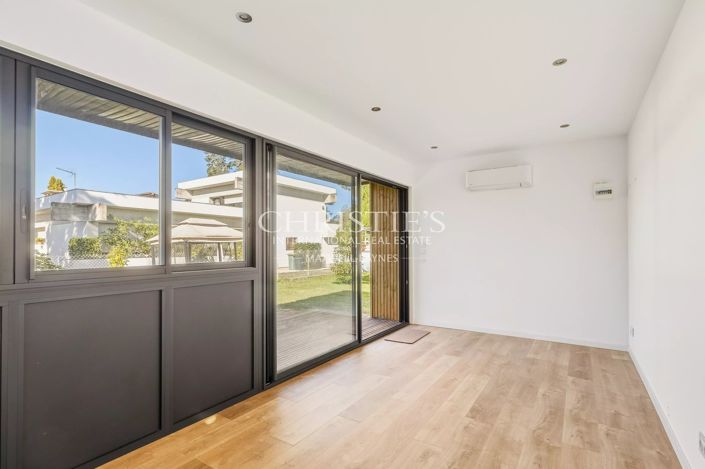 Image No.22-4 Bed House for sale