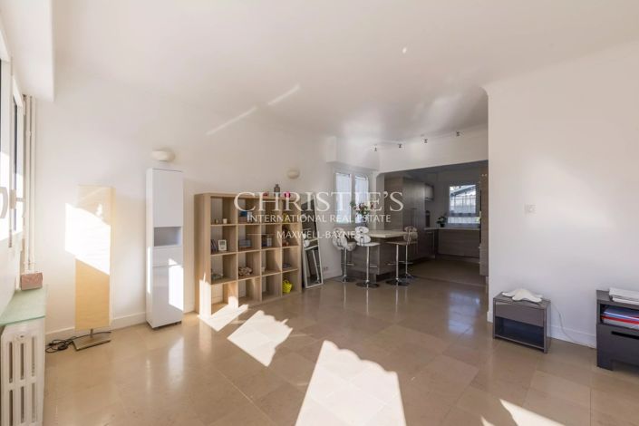 Image No.24-4 Bed House for sale