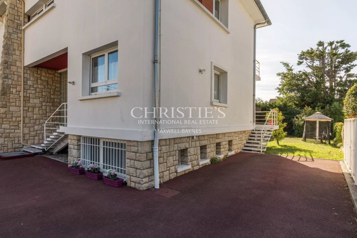 Image No.27-4 Bed House for sale