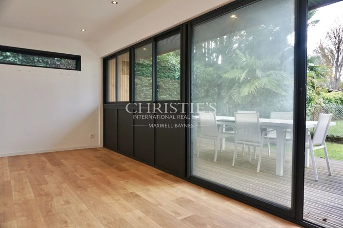 Image No.9-4 Bed House for sale