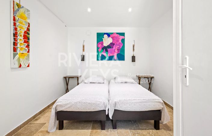 Image No.18-4 Bed House for sale