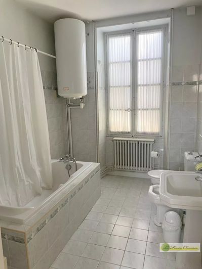 Image No.19-4 Bed House for sale