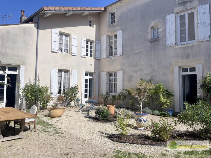 Image No.21-4 Bed House for sale