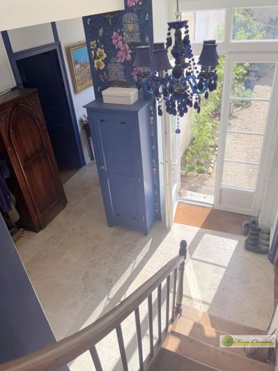 Image No.24-4 Bed House for sale