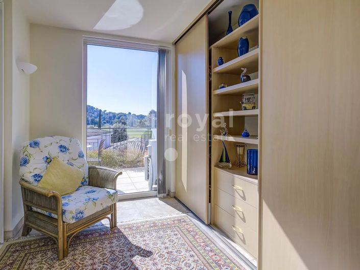 Image No.12-1 Bed Apartment for sale