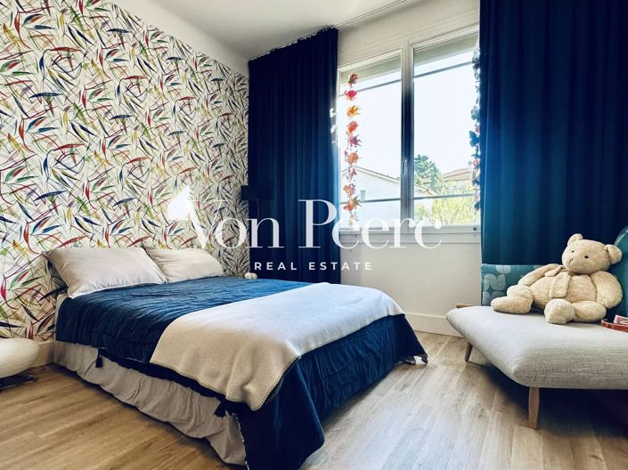 Image No.17-3 Bed House for sale