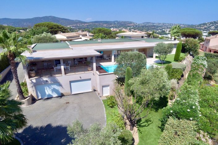 Image No.2-4 Bed House for sale
