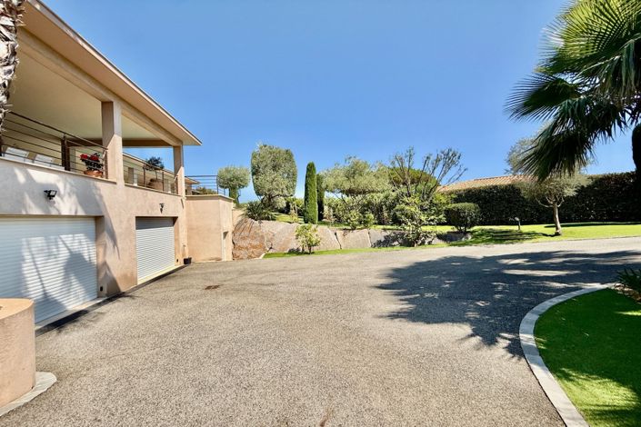 Image No.7-4 Bed House for sale