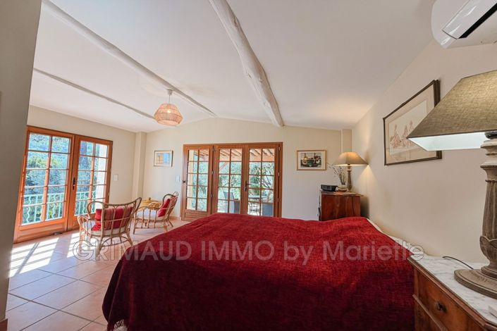 Image No.16-5 Bed House for sale