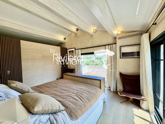 Image No.19-5 Bed House for sale