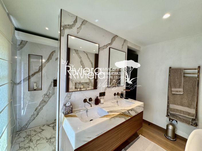 Image No.23-5 Bed House for sale