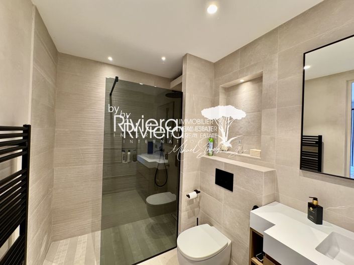 Image No.28-5 Bed House for sale