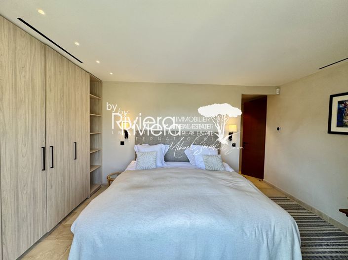 Image No.29-5 Bed House for sale