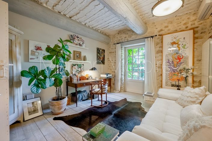 Image No.19-6 Bed House for sale