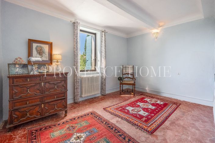 Image No.12-5 Bed House for sale