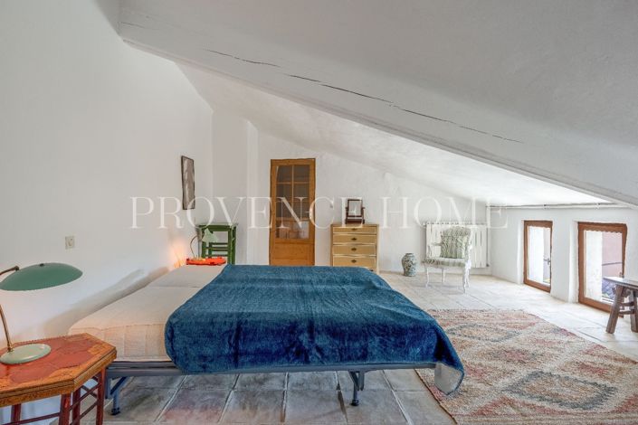 Image No.16-5 Bed House for sale