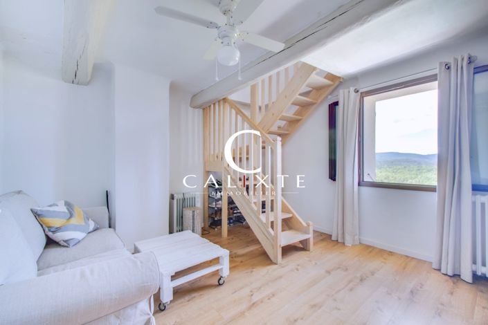 Image No.16-9 Bed Property for sale