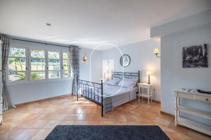 Image No.14-5 Bed House for sale
