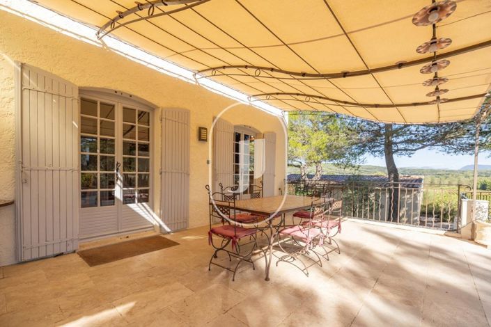 Image No.17-5 Bed House for sale