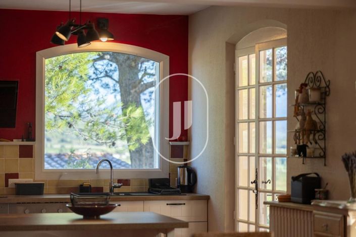 Image No.25-5 Bed House for sale