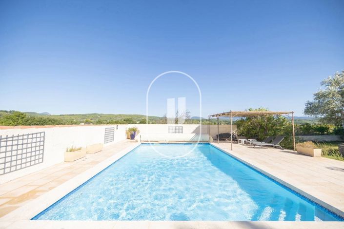 Image No.26-5 Bed House for sale