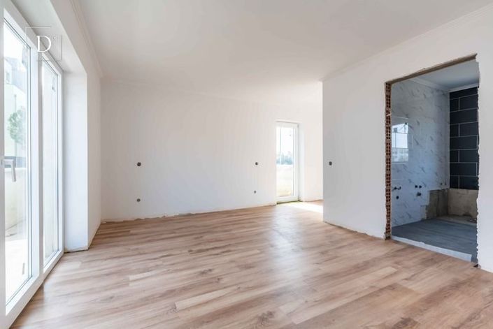 Image No.22-3 Bed House for sale