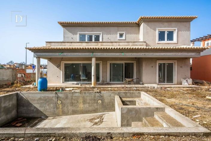 Image No.39-3 Bed House for sale