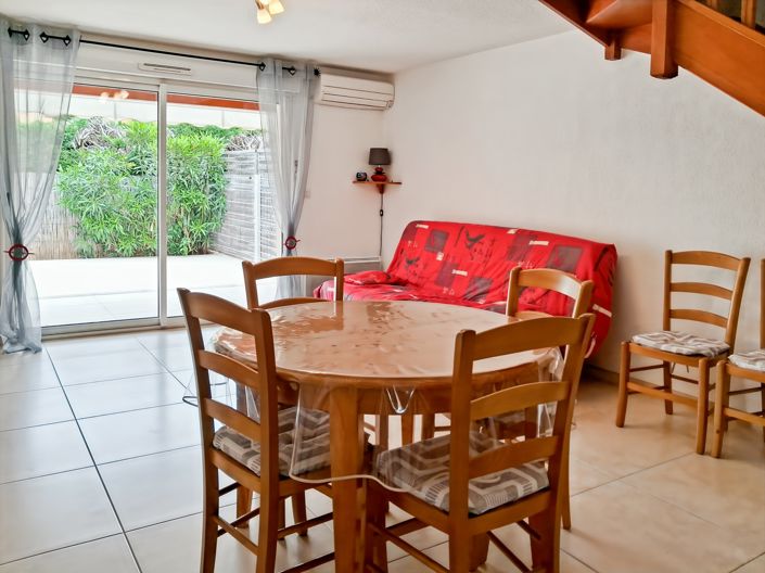 Image No.5-2 Bed House for sale