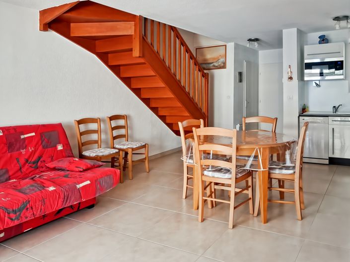 Image No.7-2 Bed House for sale