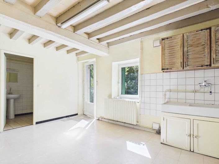 Image No.11-2 Bed House for sale