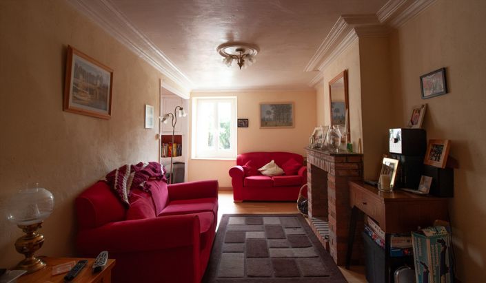 Image No.12-2 Bed House for sale