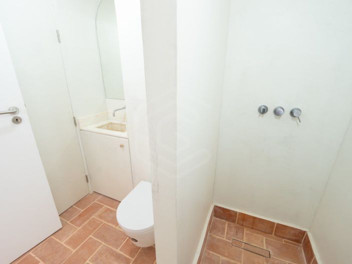 Image No.15-1 Bed House for sale