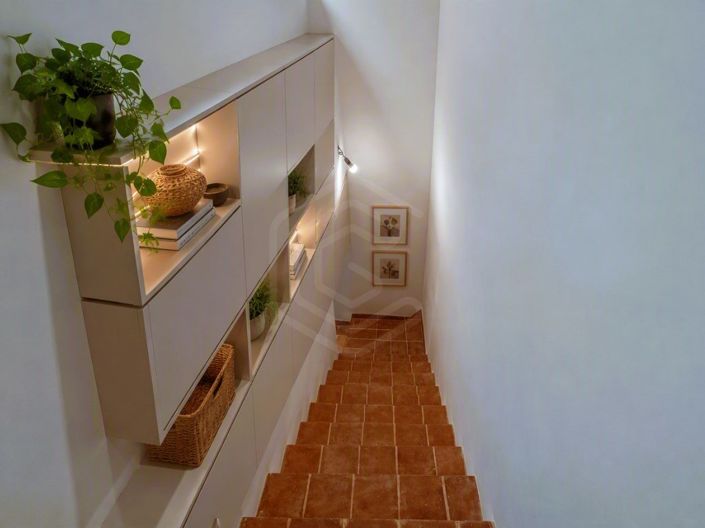 Image No.18-1 Bed House for sale