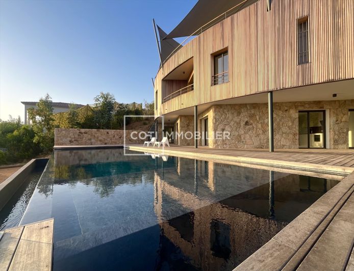 Image No.20-6 Bed House for sale